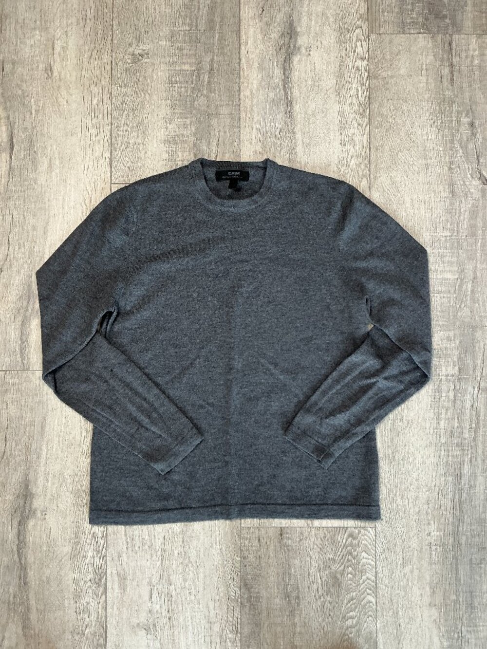 Express Women’s Large Gray Extra Fine Merino Wool Crew Neck Sweater